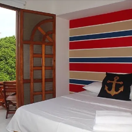 Hotel Nautilus Plaza 4*