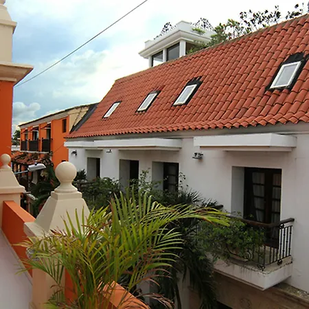 Nautilus Plaza Hotel Hotel